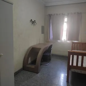 Quarto em Acomodações Particulares Fuji, São Paulo